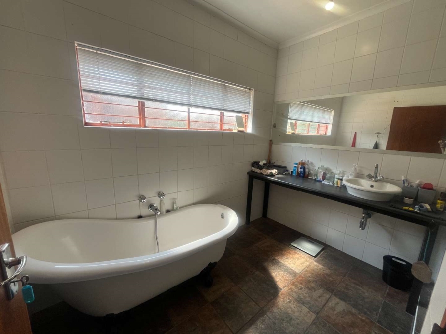 5 Bedroom Property for Sale in Upington Northern Cape